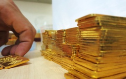 Giá vàng đảo chiều đi lên, cao hơn thế giới 670 nghìn đồng/lượng