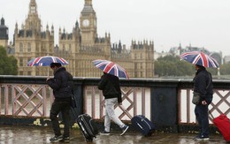 Brexit và nguy cơ khủng hoảng toàn cầu: Dân Việt có tiền nên làm gì?