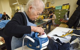 Nhật Bản "đau đầu" khi căn hộ cao cấp trở thành "khu ổ chuột" cho người già ốm yếu