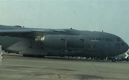Boeing hạng nặng chở trực thăng Tổng thống Obama đến VN