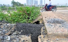 Cận cảnh bê tông lót xốp trên cầu vượt đường sắt Hà Nội
