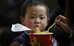 Đi du lịch ăn mì gói - chuyện quá bình thường đối với người Trung Quốc