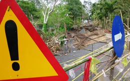 Khô hạn gây sụp đất kinh hoàng ở Cà Mau