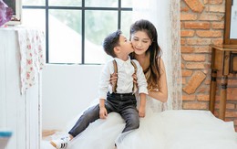 "Hot mom" Thủy Anh chia sẻ bí quyết chăm con khi trời rét