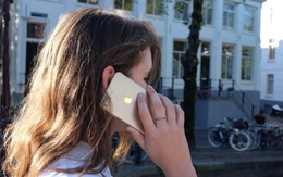 iPhone 7 bị rò sóng gây ảnh hưởng đến não, Apple khuyên người dùng không để sát đầu khi gọi điện