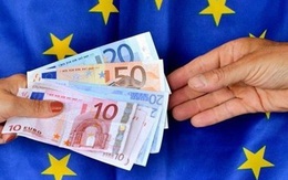 ECB quyết định giữ nguyên mức các mức lãi suất chủ chốt