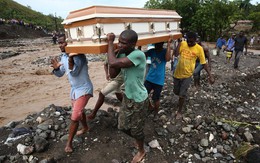 Siêu bão làm gần 300 người chết ở Haiti, Obama vội vã cảnh báo nước Mỹ