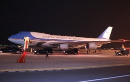 Kiểm tra Air Force One để Tổng thống Obama bay vào TP HCM