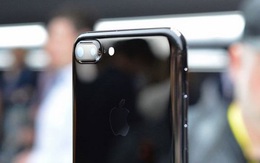 iPhone 7 Plus Jet Black khan hàng, giá có thể lên tới 60 triệu đồng