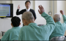 Vì sao người cao tuổi Nhật Bản muốn vào tù sống?