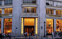 Tỷ giá "quay cuồng", hãy tới Paris mua túi Louis Vuitton!