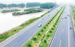 Làm cao tốc Bắc - Nam 230 nghìn tỷ: Có ưu ái đường bộ?