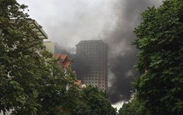 Hà Nội: Cháy tại khu đô thị Xa La, khói đen bốc cao hàng chục mét