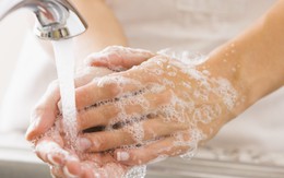 Rửa tay sau giờ làm việc giúp bạn gỡ bỏ căng thẳng, stress trước khi về nhà