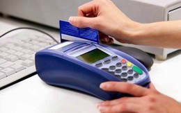Người dân cần nắm rõ quy định thu phí thẻ tín dụng