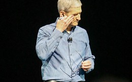 Lần mất bình tĩnh hiếm hoi của Tim Cook trong cương vị CEO: "Hãy bán hết cổ phiếu của Apple đi”