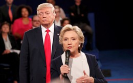 Donald Trump cảnh báo bà Hillary Clinton đừng gục ngã ở Trung Quốc