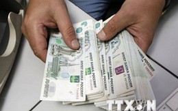 Chính phủ Nga không xem xét khả năng làm suy yếu đồng ruble