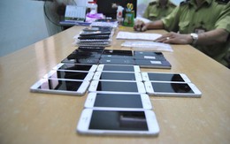Bắt giữ vụ buôn lậu điện thoại Iphone, Samsung trị giá 1 tỷ đồng