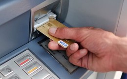 ‘Tuýt còi’ các ngân hàng toan ngừng hoạt động ATM sau 22h