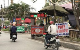 Xe đẩy bánh mì vỉa hè: Bán đều quanh năm, thu đủ tiền tỷ