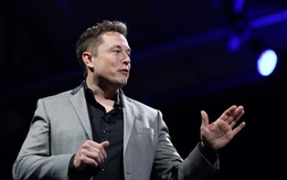 Tỷ phú Elon Musk: “Con người ai cũng có thất bại, quan trọng là cách đứng lên và vượt qua nó”