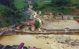 Mù Cang Chải hoang tàn nhìn từ trên cao