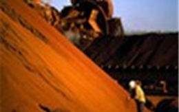 Giá quặng sắt giảm do nhu cầu yếu từ các nhà máy thép Trung Quốc