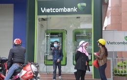 Khách báo mất hơn 30 triệu đồng trong thẻ Vietcombank khi đang ngủ