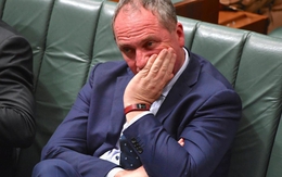 Phó thủ tướng Australia bị đẩy khỏi Quốc hội vì mang hai quốc tịch