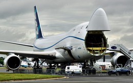 Thợ mỏ đào tiền ảo thuê Boeing 747 chở card đồ họa, linh kiện