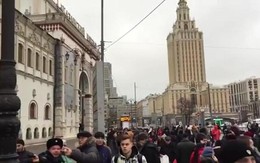 Hàng loạt địa điểm ​ở Moskva cảnh báo có bom, người dân vội vã sơ tán