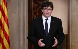 Chịu sức ép lớn, lãnh đạo Catalonia hoãn tuyên bố ly khai
