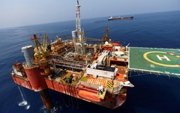 Việt Nam bán dầu thô cho Malaysia còn rẻ hơn xuất sang Trung Quốc