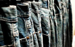 Độc chiêu giúp bạn giặt quần Jeans "không mất dáng"