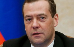 Ông Medvedev: Mỹ cách viễn cảnh đụng độ với Nga "một bước chân"