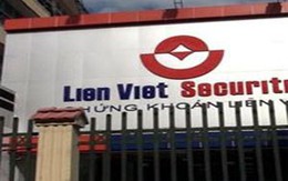 Tổng giám đốc chứng khoán Liên Việt cũng rút ứng cử vào Sacombank