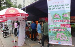 Dân Thủ đô vây kín mua thịt heo sạch đồng giá 39.000đ/kg
