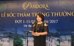 Nhận nhà Pandora, 1 trong 9 xe Mercedes đã có chủ