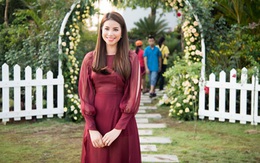 Hoa hậu Phạm Hương rạng rỡ tại biệt thự hoa hồng Flamingo