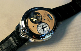 Bất ngờ với chiếc đồng hồ bất đối xứng đầu tiên, trên thế giới chỉ có 8 chiếc