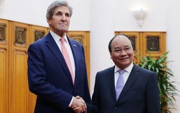 Tại Việt Nam, Ngoại trưởng Mỹ ca ngợi hiệp ước thương mại mà Trump thề sẽ hủy bỏ