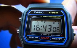 Hãy nhìn chiếc đồng hồ điện tử Casio cũ kỹ được độ lại chẳng khác gì smartwatch này chất đến thế nào