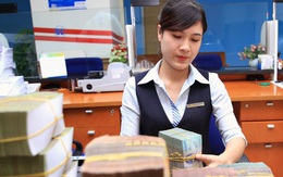 Sacombank liên tục thưởng cho nhân viên, còn “bank nhà khác” thì sao?