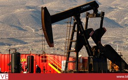 Giá dầu Mỹ giảm do lo ngại về sản lượng vẫn “lơ lửng”
