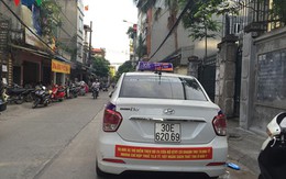 “Cuộc chiến” giữa taxi truyền thống và Uber, Grab ngày một căng