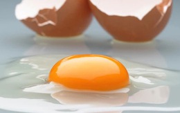 Ăn trứng sống có tốt không? Câu trả lời sẽ khiến nhiều người lo ngại