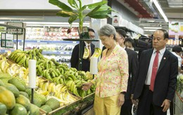 Vợ chồng Thủ tướng Lý Hiển Long đi siêu thị ở TP.HCM