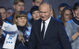 Video: Khoảnh khắc hàng triệu trái tim Nga sung sướng khi ông Putin tuyên bố tái tranh cử