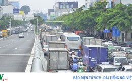 Giải pháp nào cho giao thông khu vực sân bay Tân Sơn Nhất?